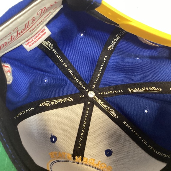 Mitchell & Ness Golden State Warriors snapback Hat NBA - Picture 10 of 10